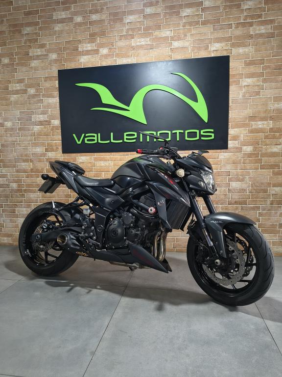 SUZUKI GSX-S 750