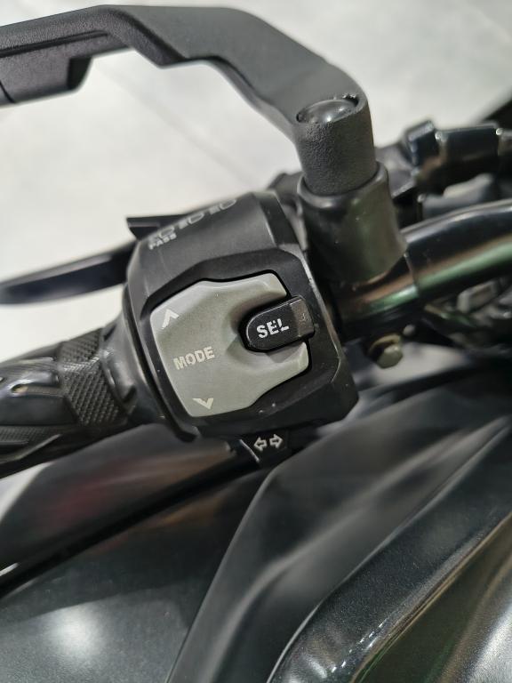 SUZUKI GSX-S 750 - Foto