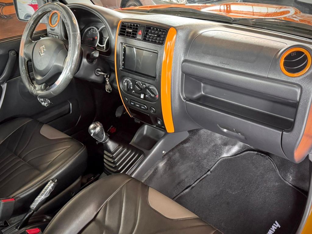 SUZUKI Jimny - Foto