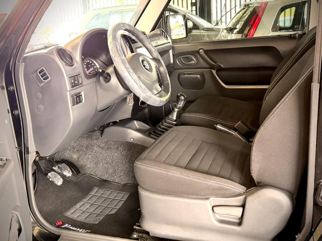 SUZUKI Jimny - Foto