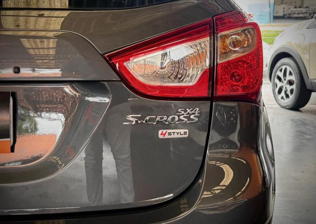 SUZUKI S Cross - Foto