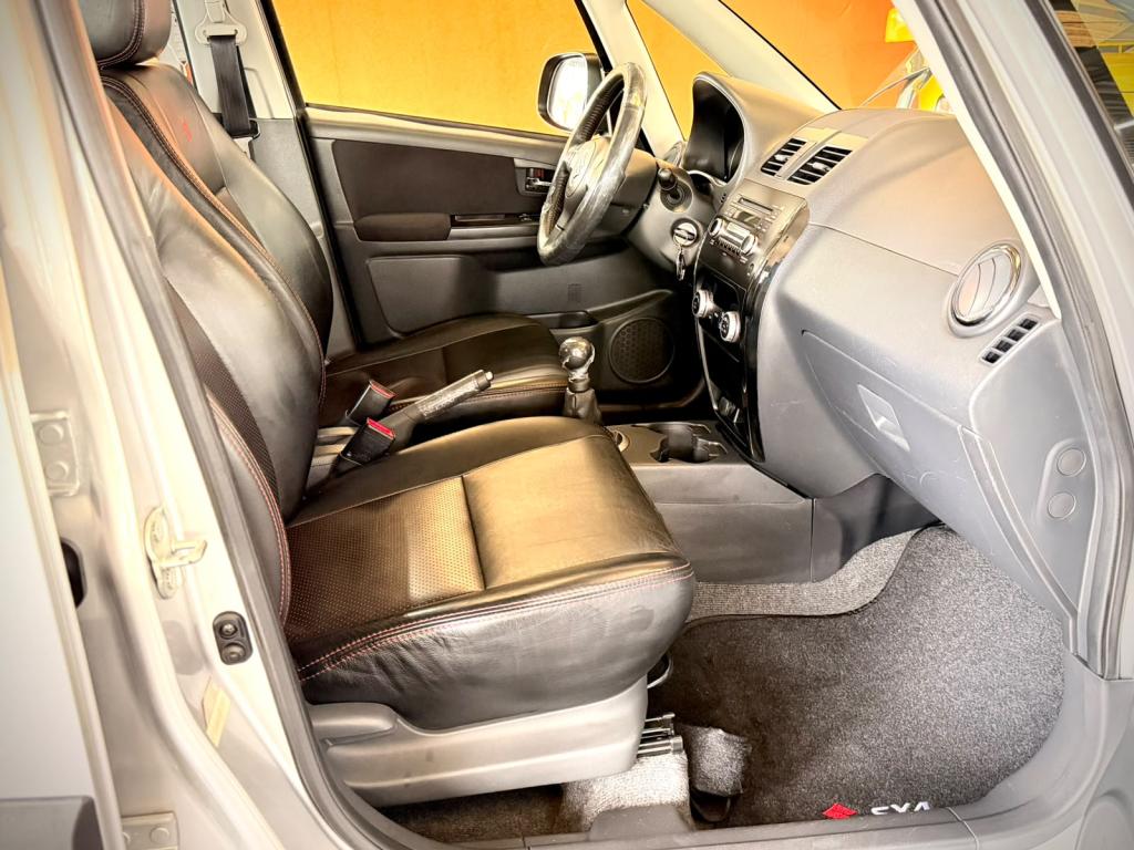 SUZUKI SX4 - Foto