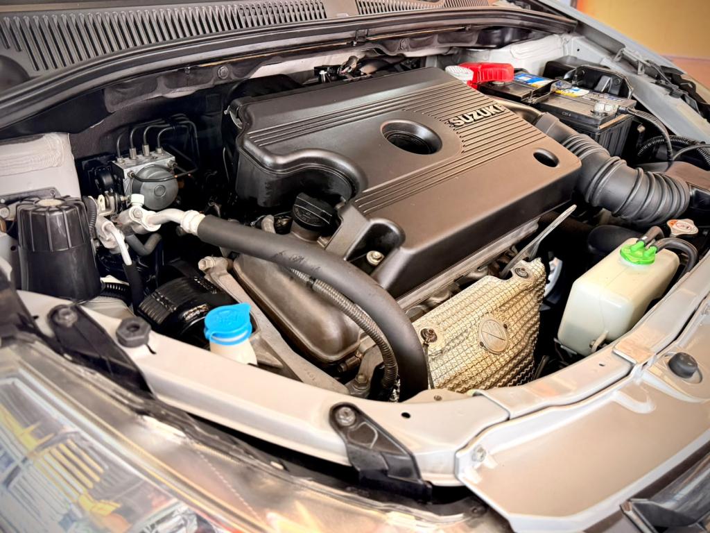 SUZUKI SX4 - Foto