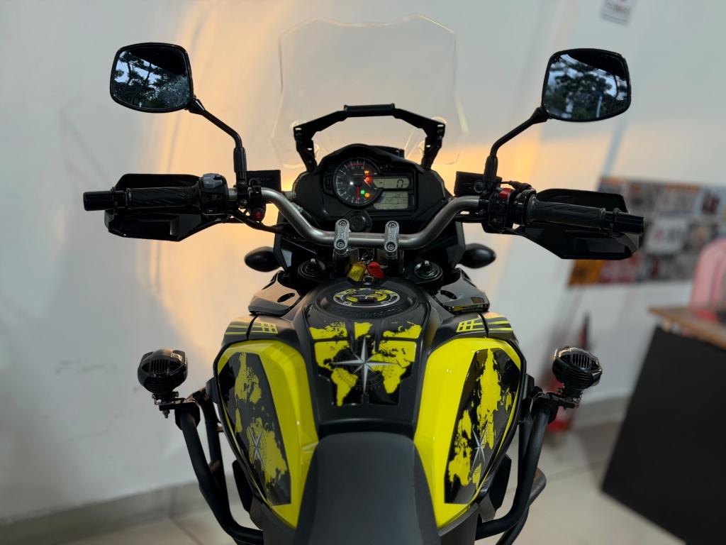 SUZUKI V-Strom DL 1000 - Foto