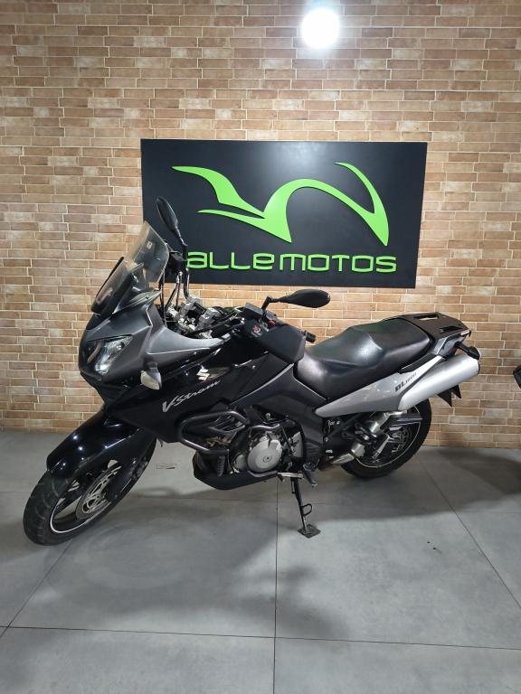 SUZUKI V-Strom DL 1000 - Foto