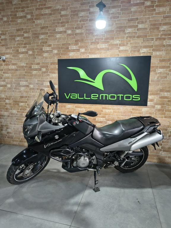 SUZUKI V-Strom DL 1000 - Foto