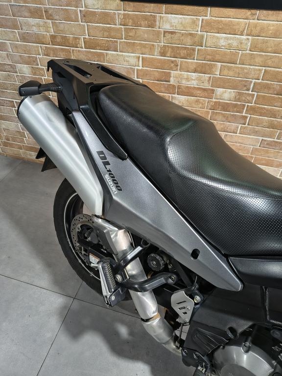 SUZUKI V-Strom DL 1000 - Foto