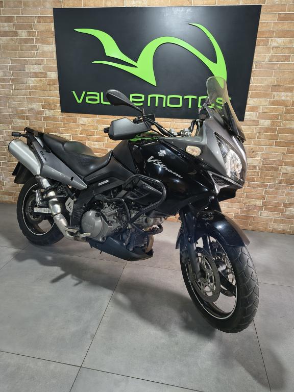 SUZUKI V-Strom DL 1000 - Foto