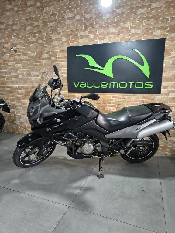 SUZUKI V-Strom DL 1000 - Foto