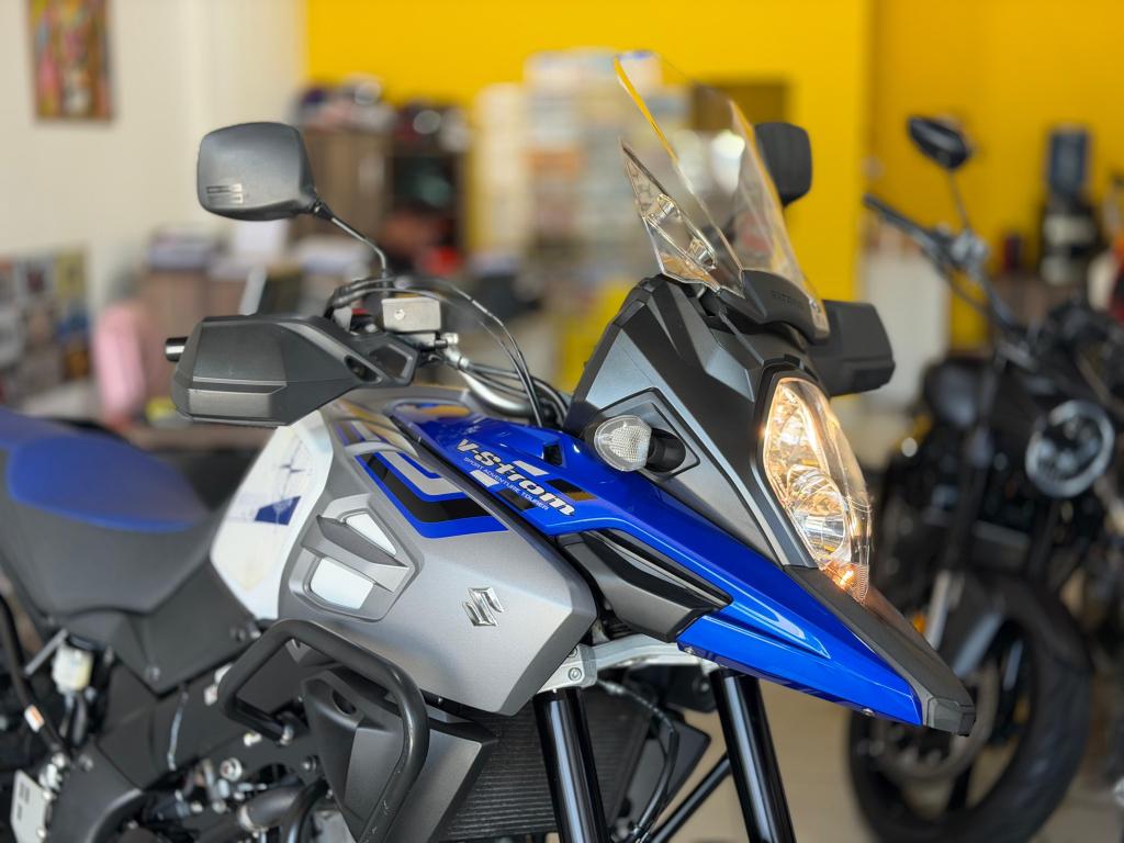 SUZUKI V-Strom DL 1000 XT - Foto