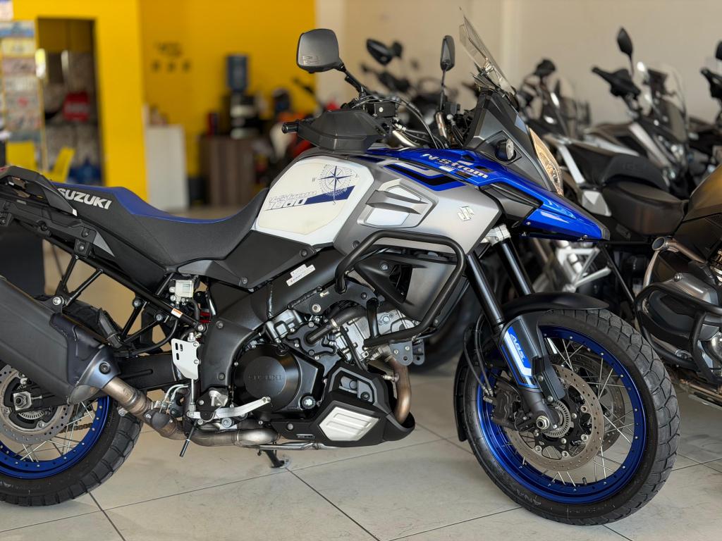 SUZUKI V-Strom DL 1000 XT - Foto