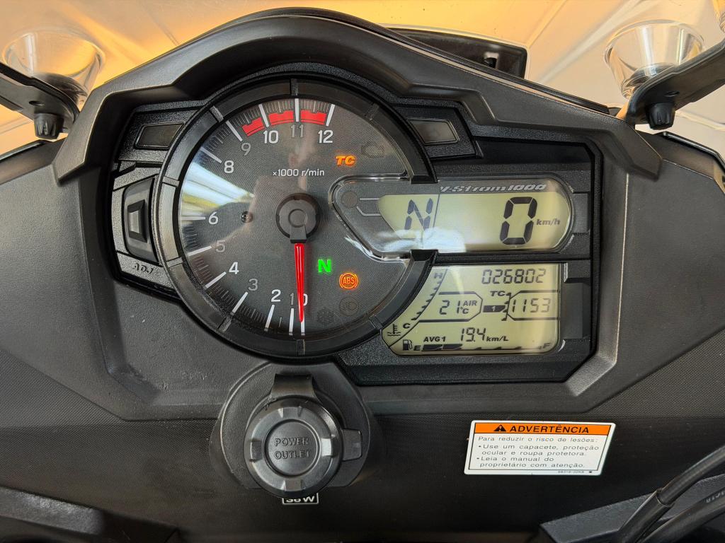 SUZUKI V-Strom DL 1000 XT - Foto