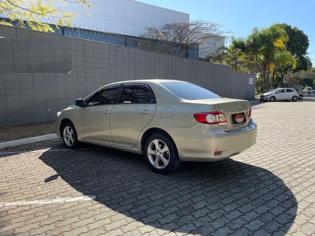 TOYOTA Corolla - Foto