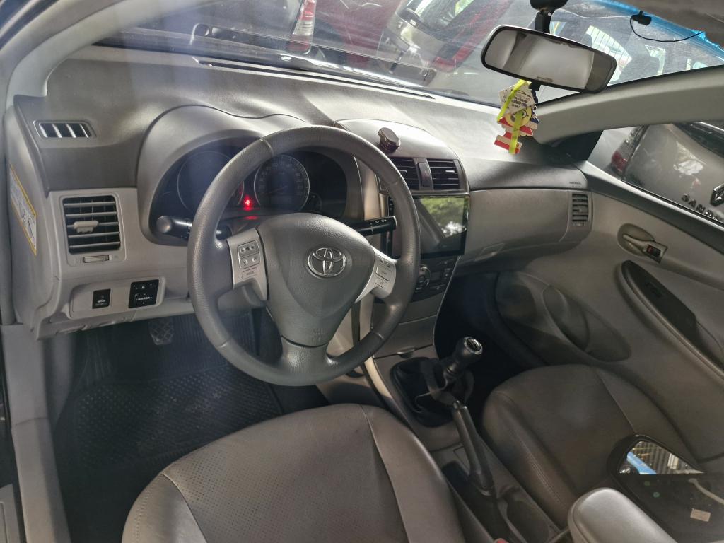 TOYOTA Corolla - Foto