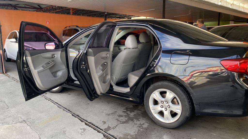 TOYOTA Corolla - Foto