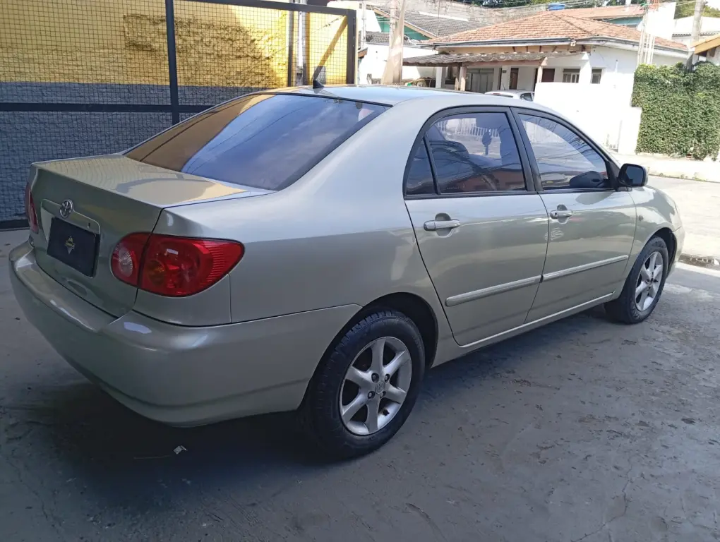 TOYOTA Corolla - Foto