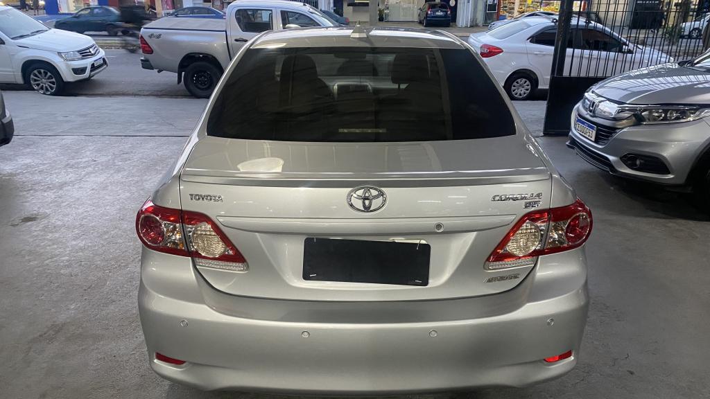 TOYOTA Corolla - Foto