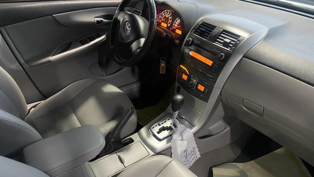 TOYOTA Corolla - Foto