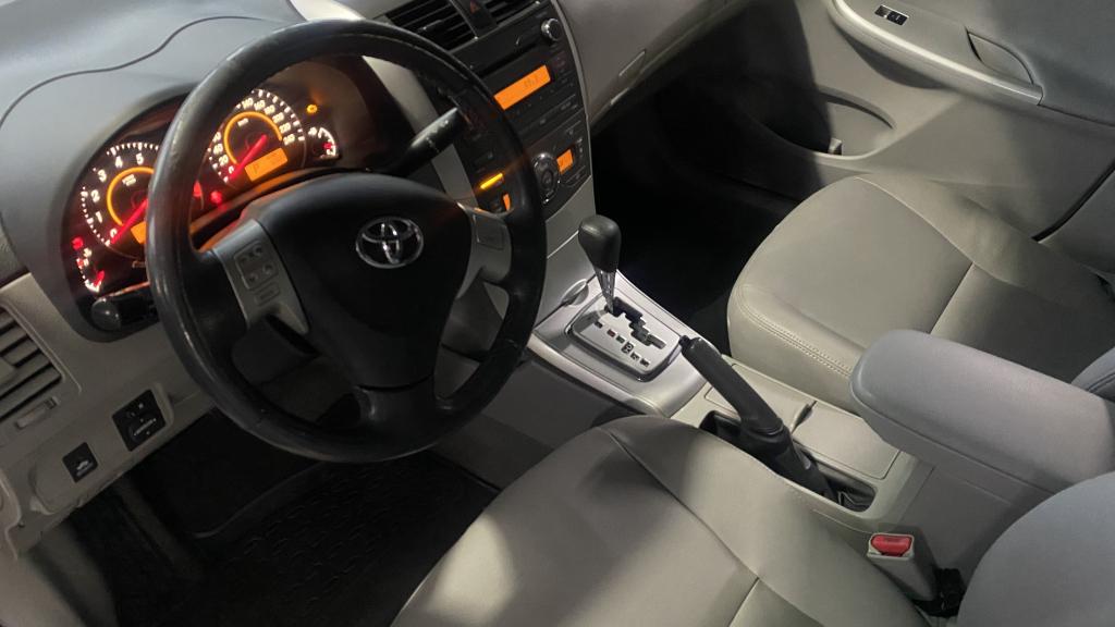 TOYOTA Corolla - Foto