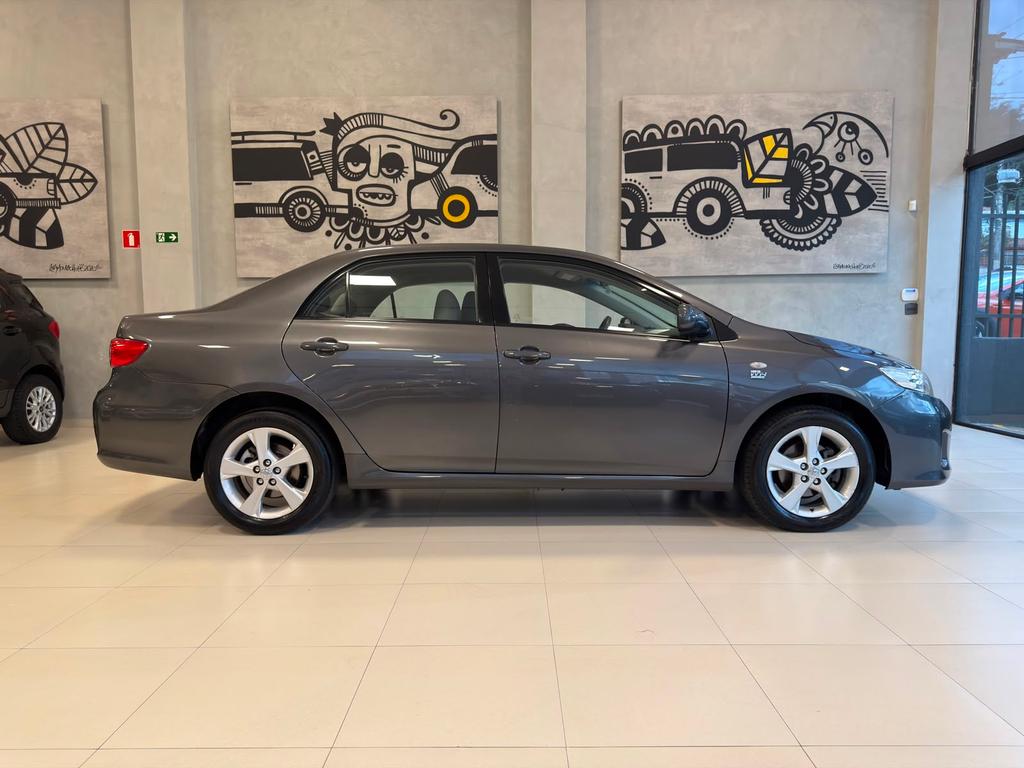 TOYOTA Corolla - Foto