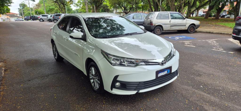 TOYOTA Corolla - Foto