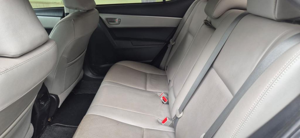 TOYOTA Corolla - Foto