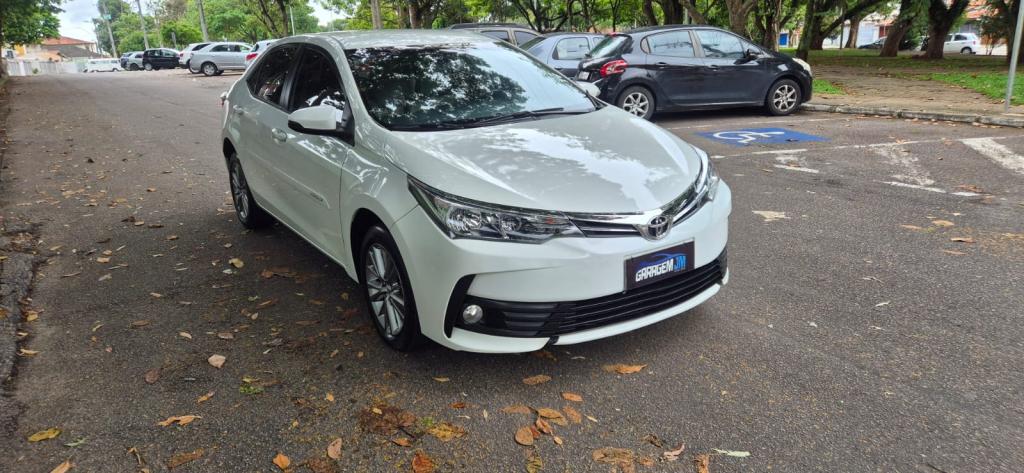 TOYOTA Corolla - Foto