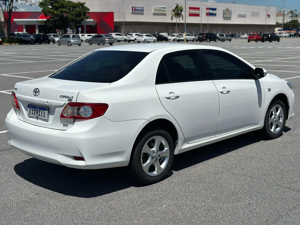 TOYOTA Corolla - Foto