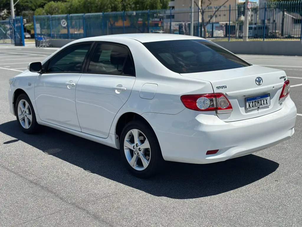 TOYOTA Corolla - Foto