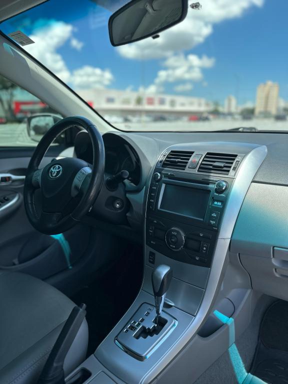 TOYOTA Corolla - Foto