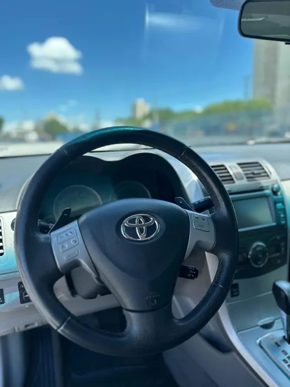 TOYOTA Corolla - Foto