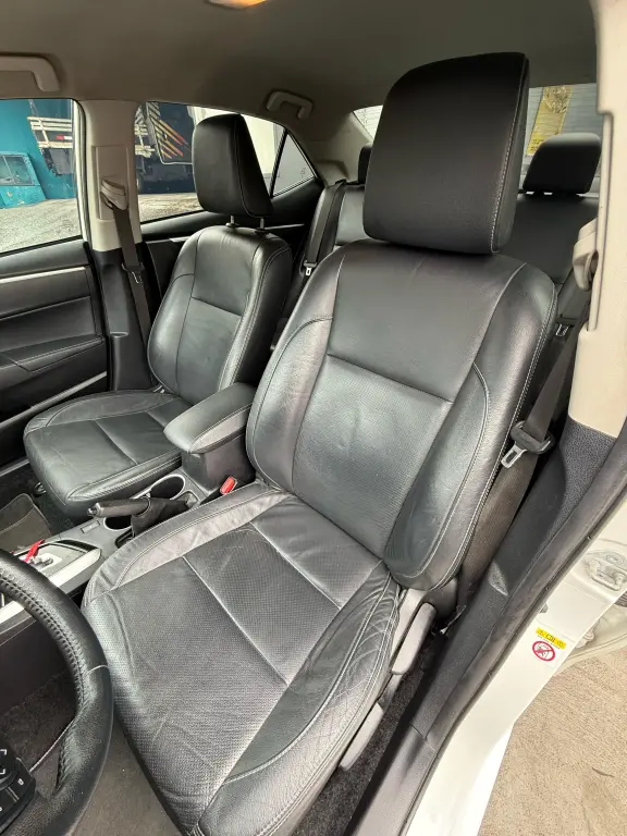 TOYOTA Corolla - Foto