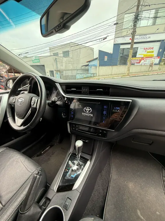 TOYOTA Corolla - Foto