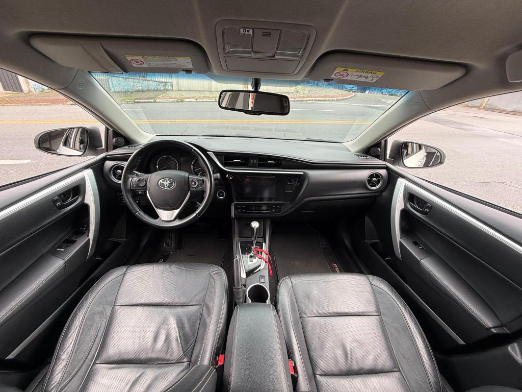 TOYOTA Corolla - Foto