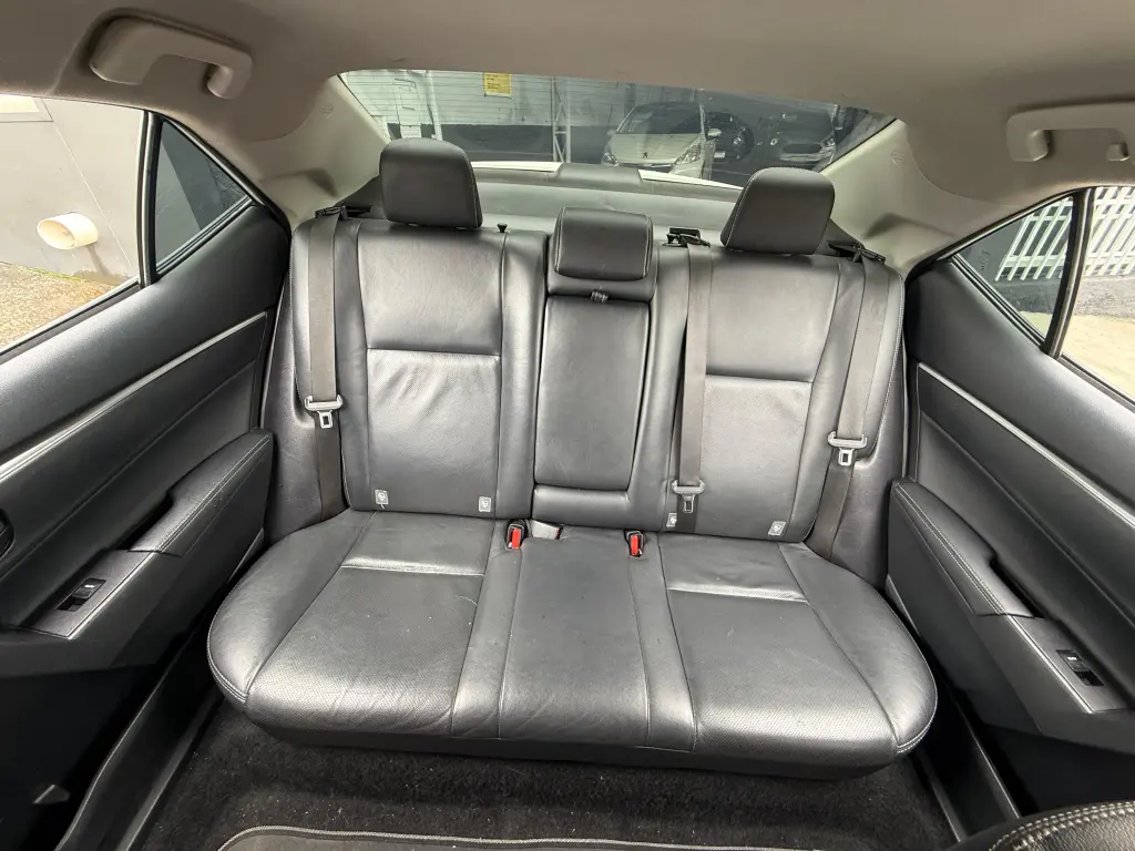 TOYOTA Corolla - Foto