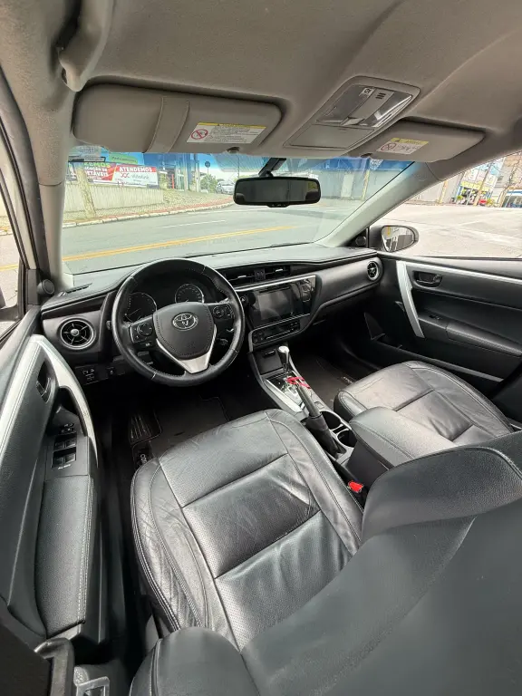 TOYOTA Corolla - Foto