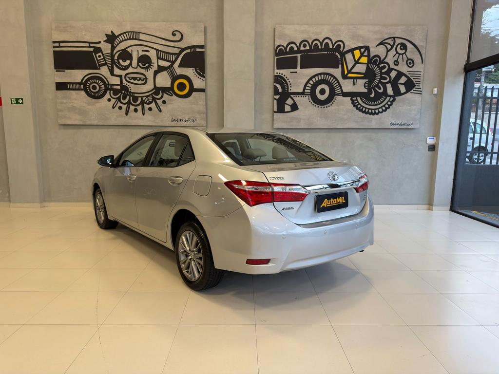 TOYOTA Corolla - Foto