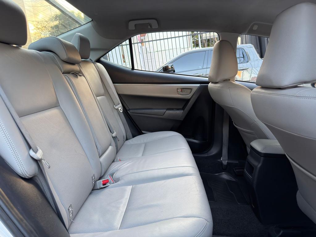 TOYOTA Corolla - Foto