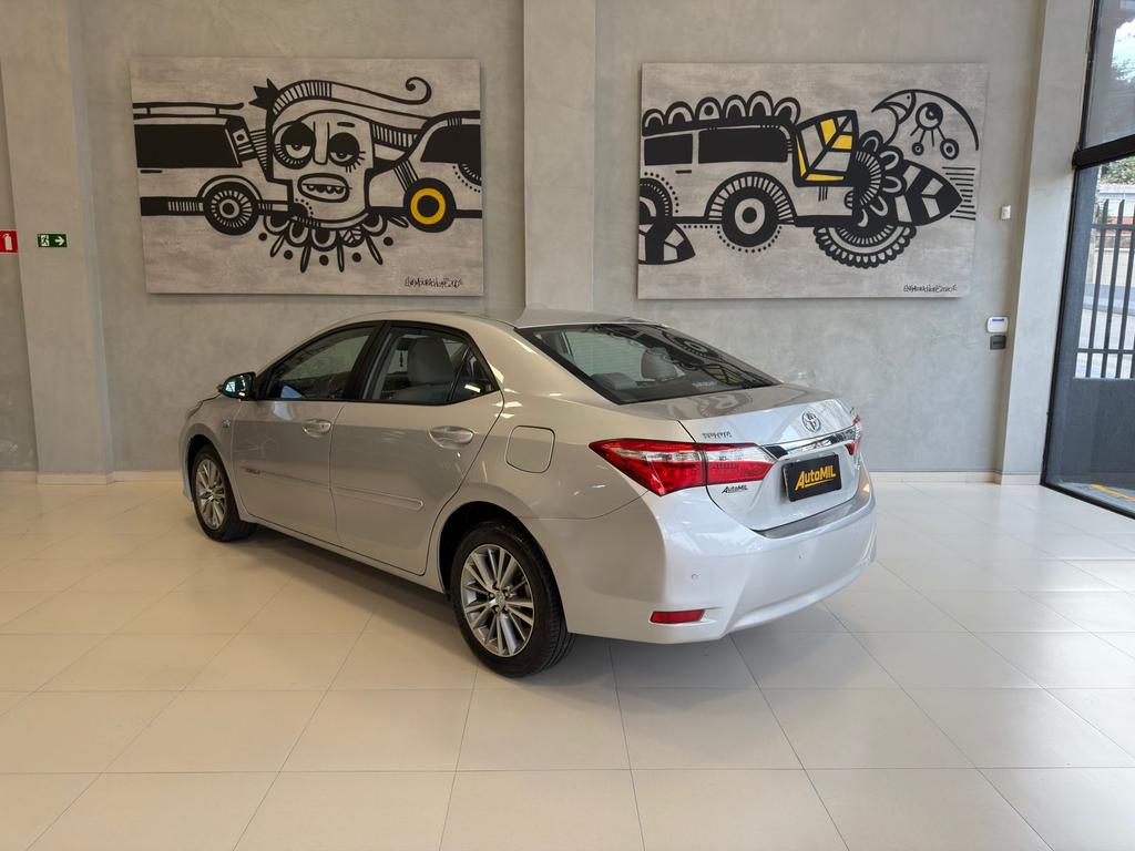 TOYOTA Corolla - Foto