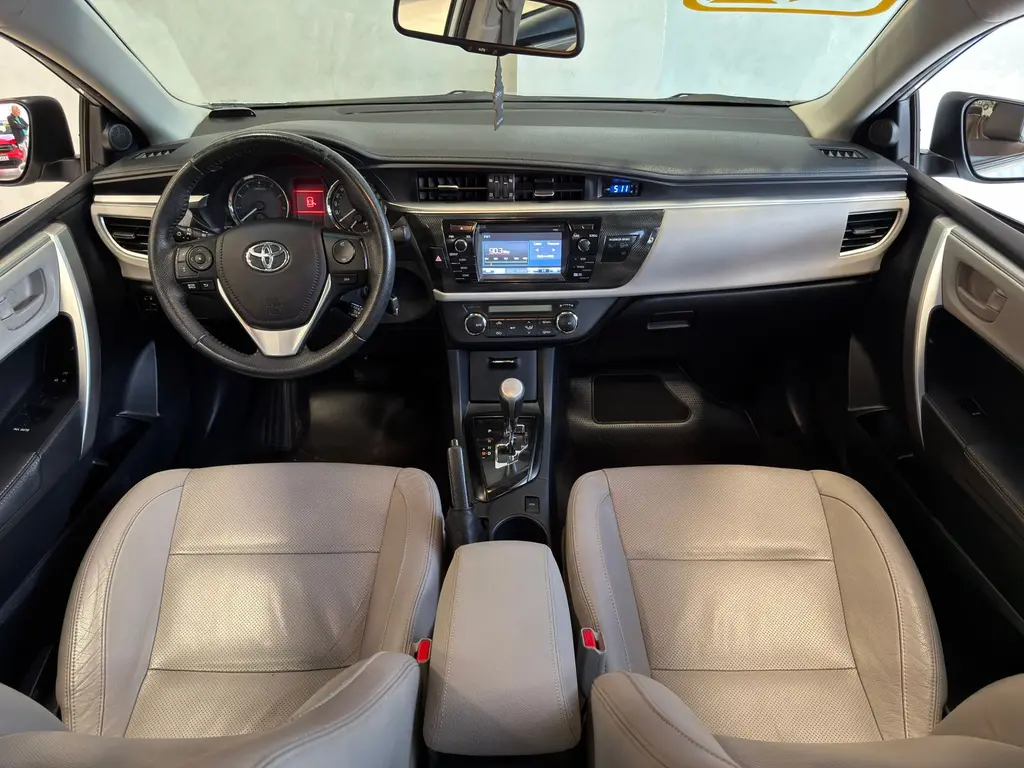 TOYOTA Corolla - Foto