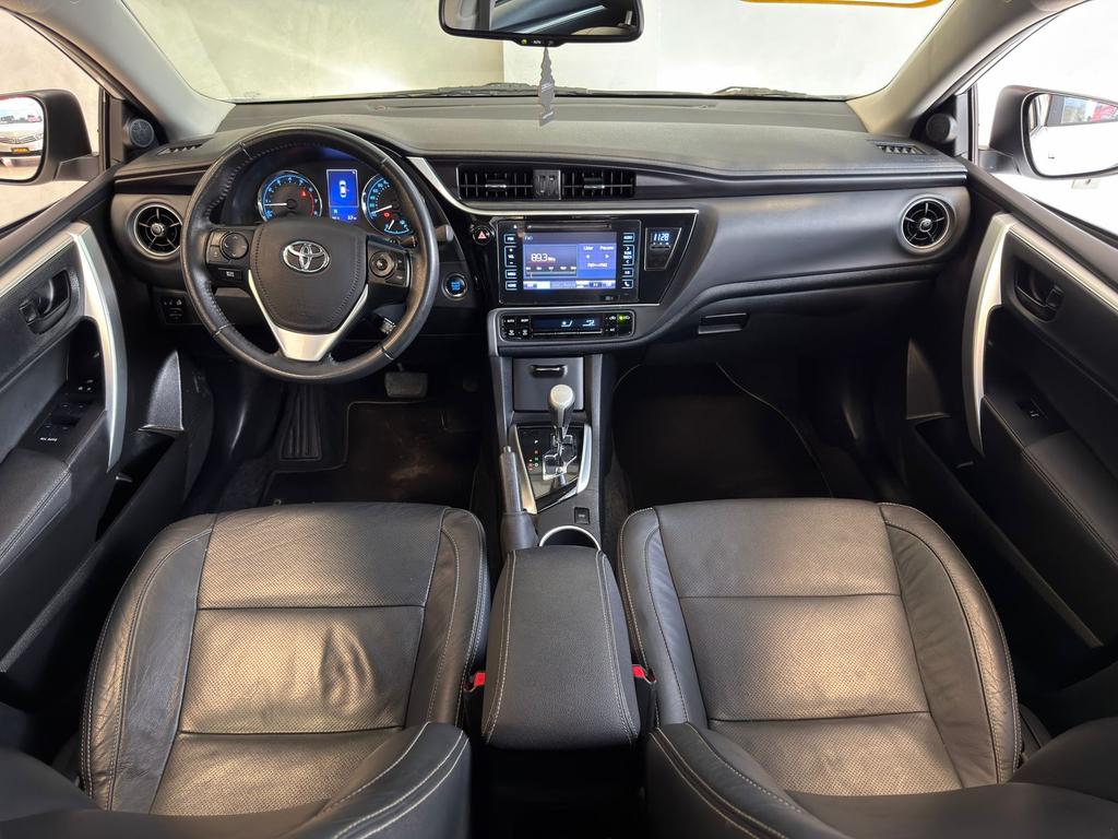 TOYOTA Corolla - Foto