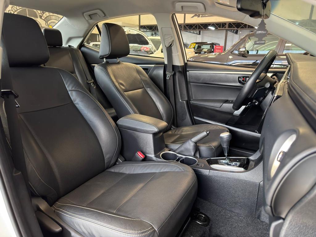 TOYOTA Corolla - Foto