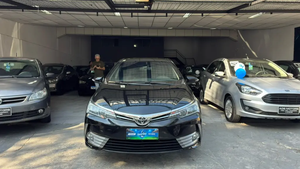 TOYOTA Corolla - Foto