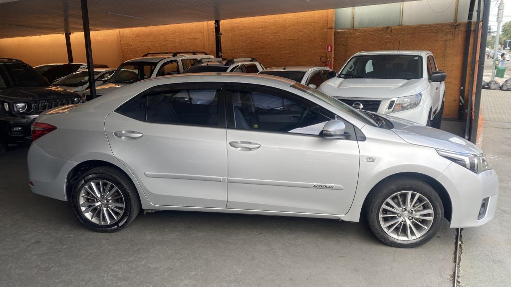 TOYOTA Corolla - Foto