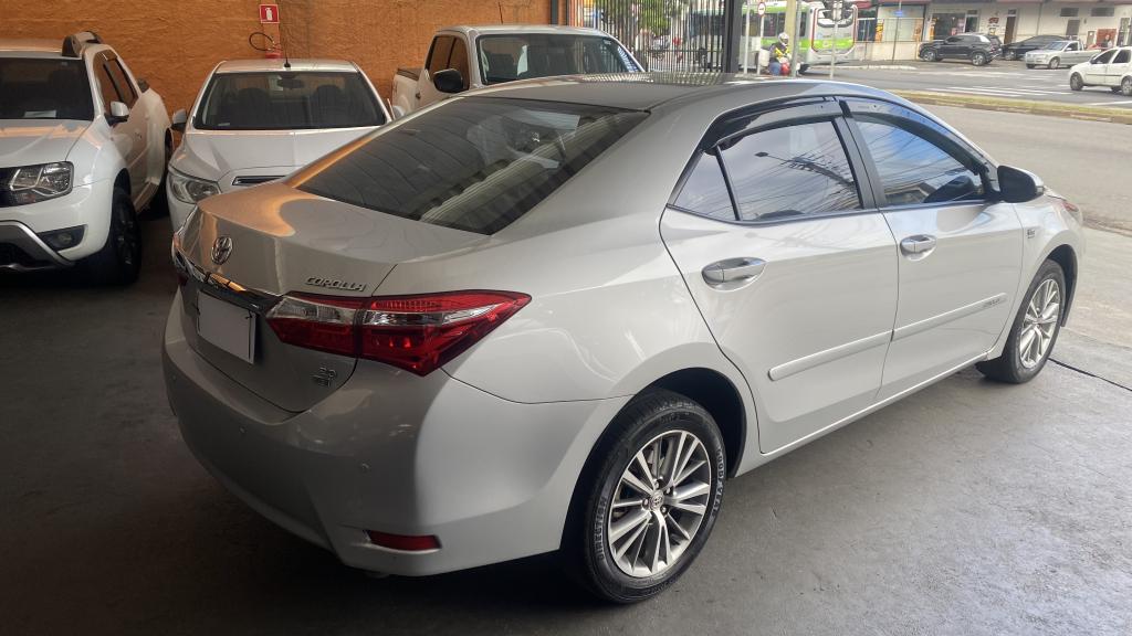 TOYOTA Corolla - Foto