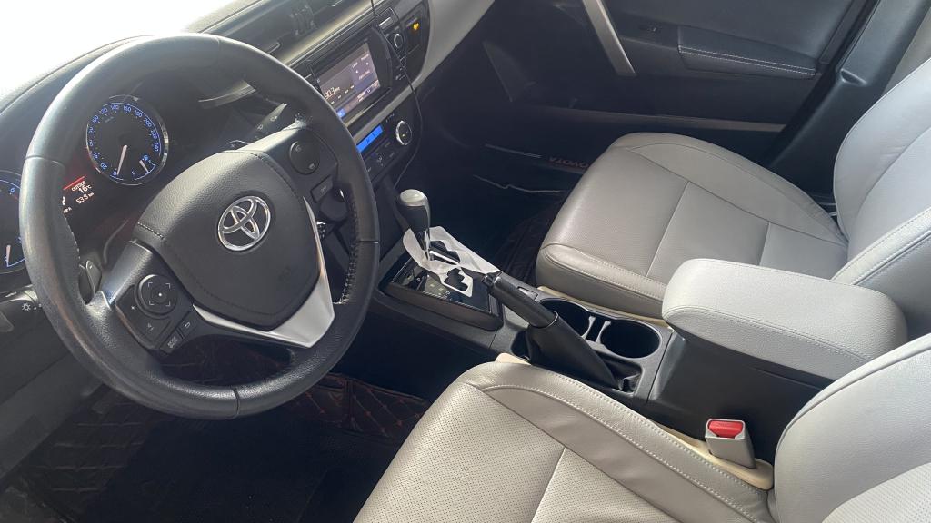 TOYOTA Corolla - Foto