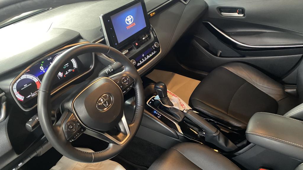 TOYOTA Corolla - Foto