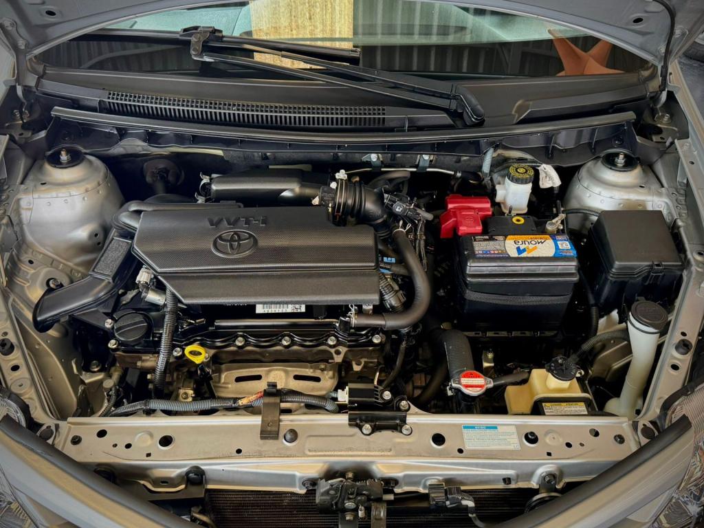 TOYOTA Etios Hatch - Foto