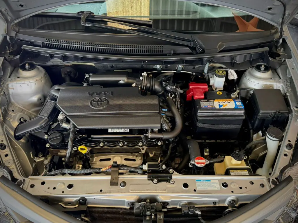 TOYOTA Etios Hatch - Foto