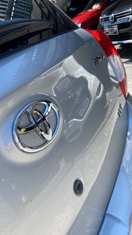 TOYOTA Etios Hatch - Foto